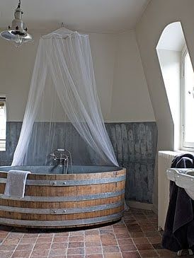 Pinteresting – Wine Barrel Bath Tub